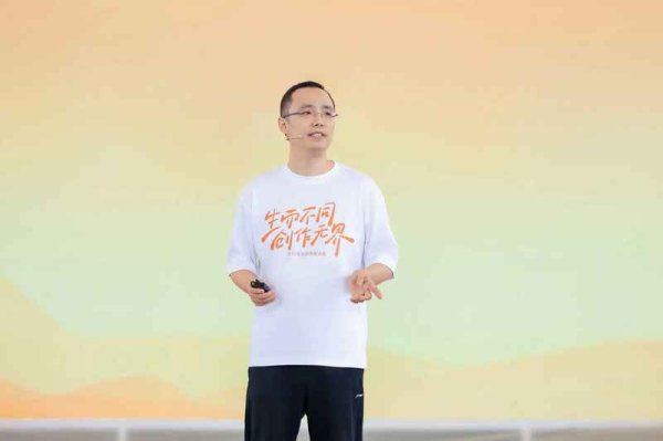 湖北配资开户 2600万快手创作者赚到了钱，AI、短剧、小游戏成变现新方向